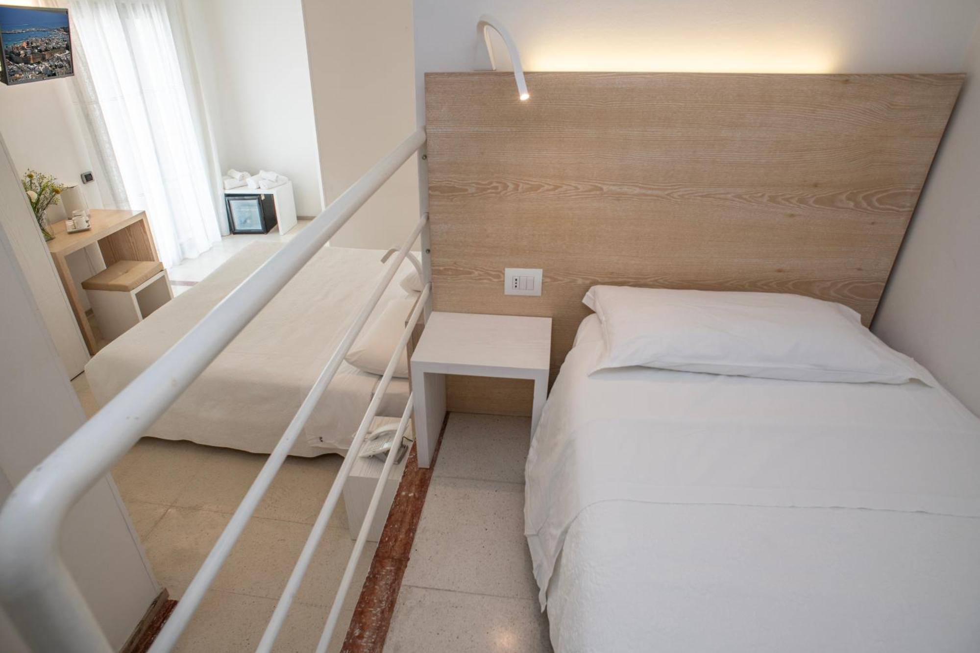 Hotel Albania Otranto Buitenkant foto