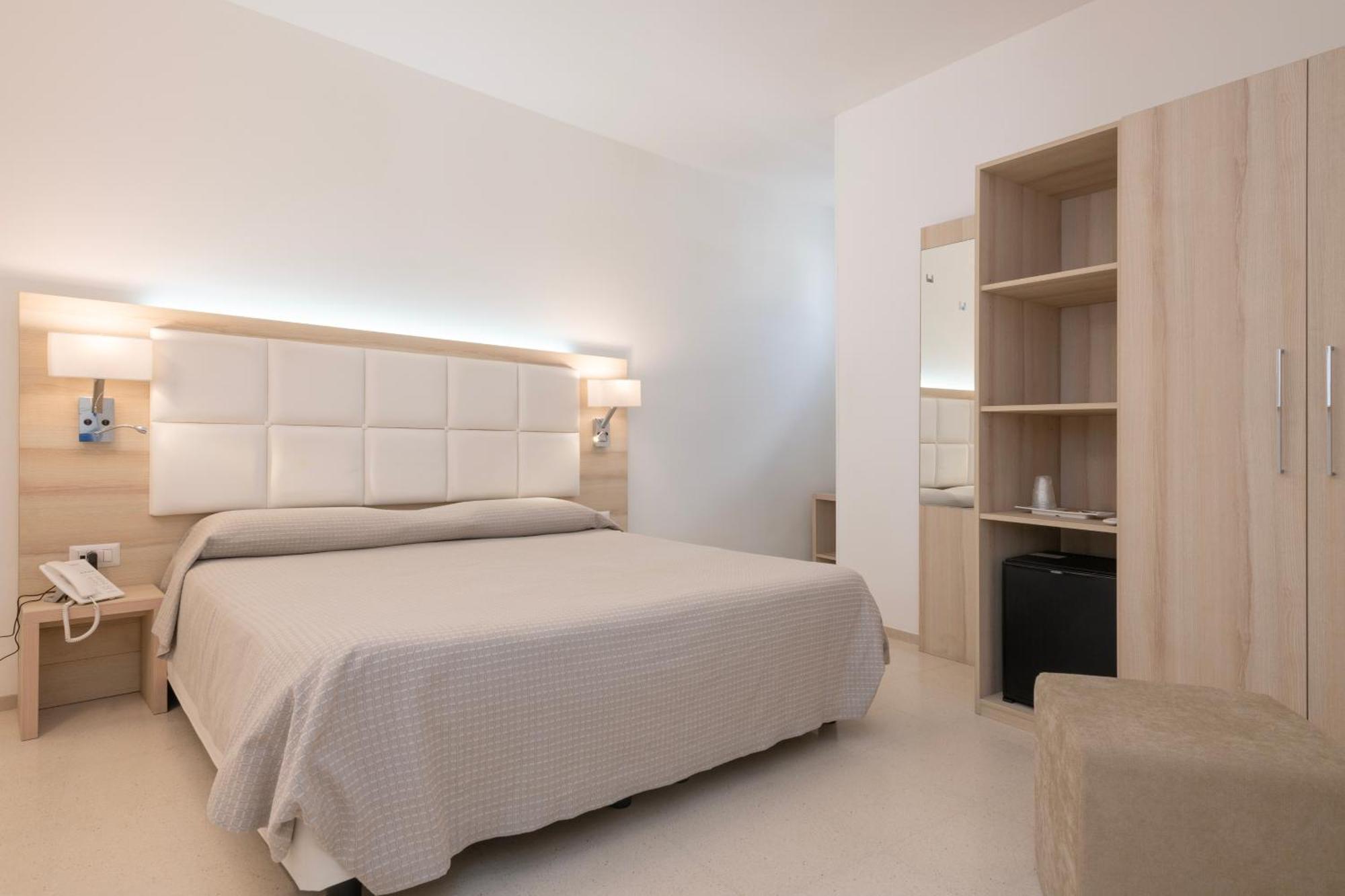 Hotel Albania Otranto Buitenkant foto